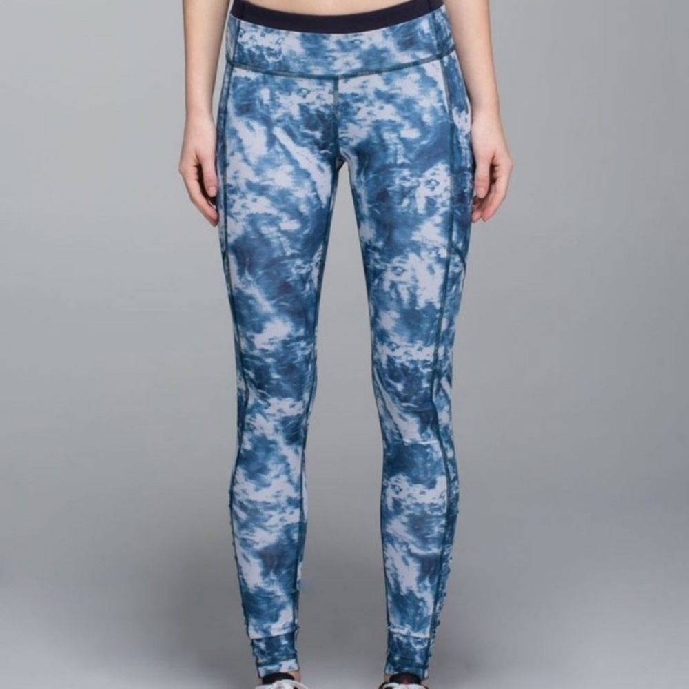 Lululemon Speed Tight III Three Blue Cloud Legging